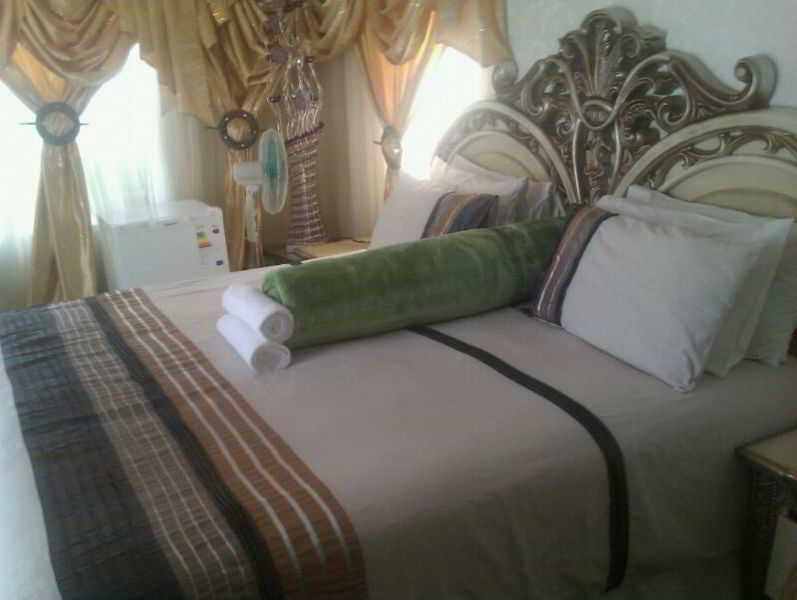 Bulawayo Continental Hotel Dış mekan fotoğraf